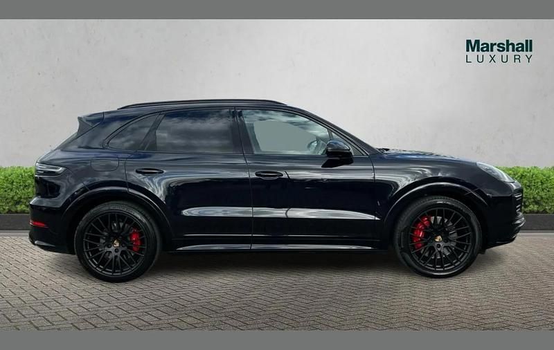Used Porsche Cayenne GTS 453 HP (333 kW) 2022 Black SUV