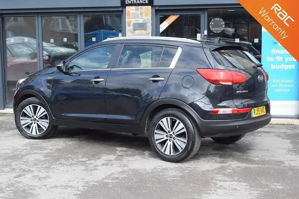 Usado Kia Sportage 134 HP (98 kW) 2015 Preto SUV