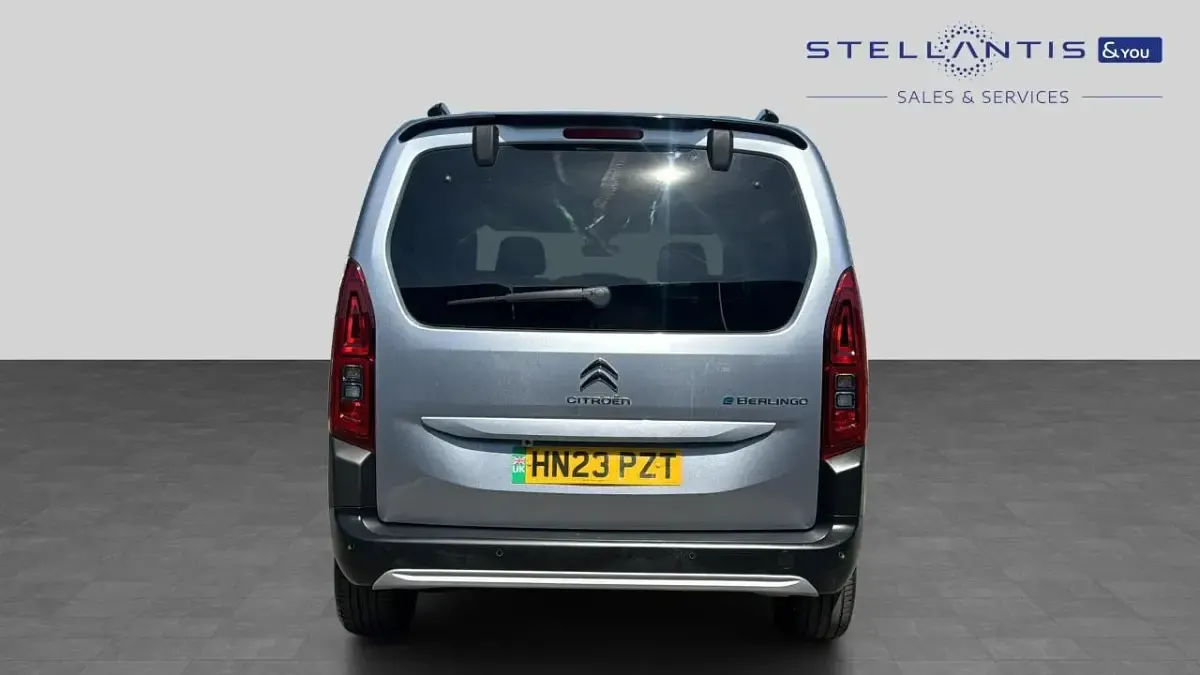 Used Citroën Berlingo XTR 98 kW (134 HP) 2023 Grey MPV
