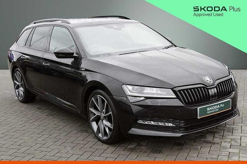 Black magic pearl effect Used 2023 Skoda Superb SportlinePlus Estate | £27,616 (Fair price) - Image 1/4