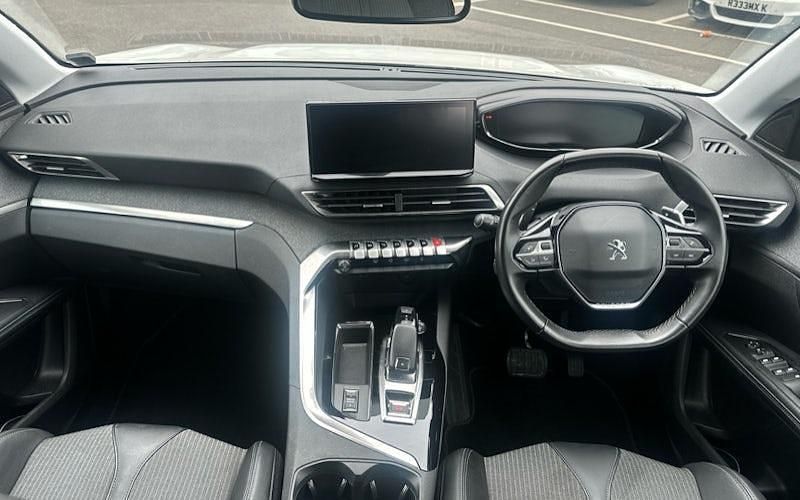 Used Peugeot 5008 Allure Premium 131 HP (96 kW) 2022 SUV