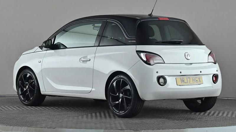Used Vauxhall Adam 70 HP (51 kW) 2017 White Hatchback