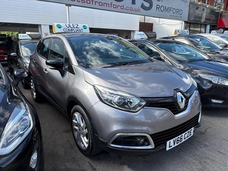 Second-hand Renault Captur Dynamique 90 CP (66 kW) 2016 Gri SUV