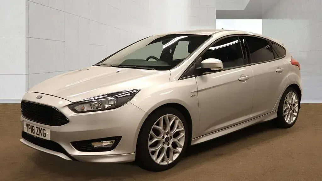 Used Ford Focus ST-Line 2018 Silver Hatchback