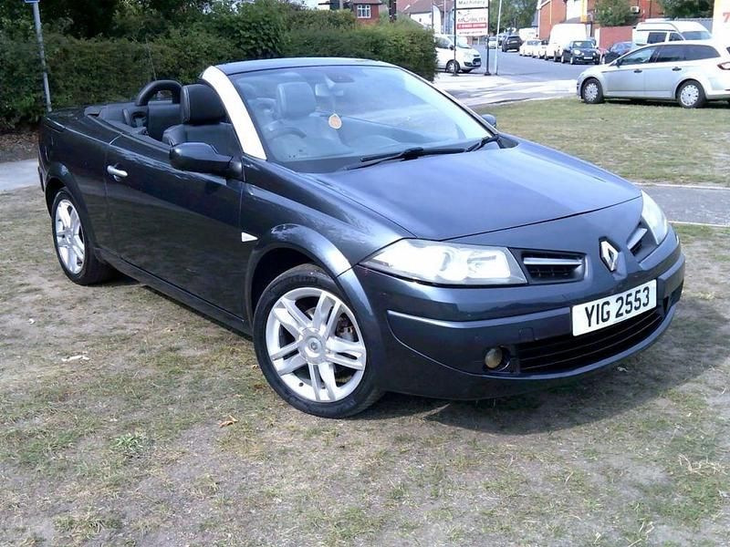 Grey Used 2009 Renault Mégane Cabriolet Dynamique Cabriolet | £1,295 - Image 1/4