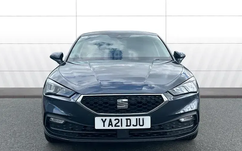 Used Seat Leon SE Dynamic 110 HP (80 kW) 2023 Hatchback