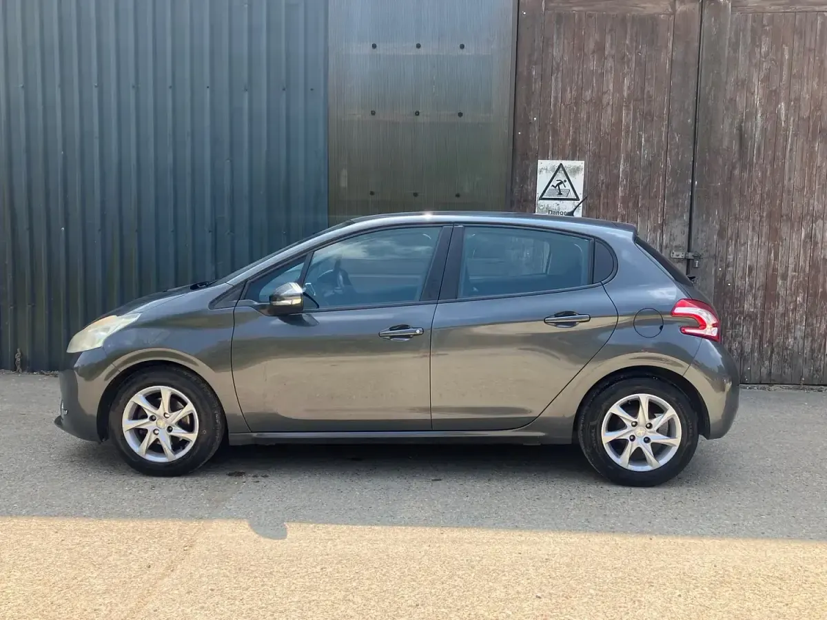 Used Peugeot 208 Active 2012 Grey Hatchback