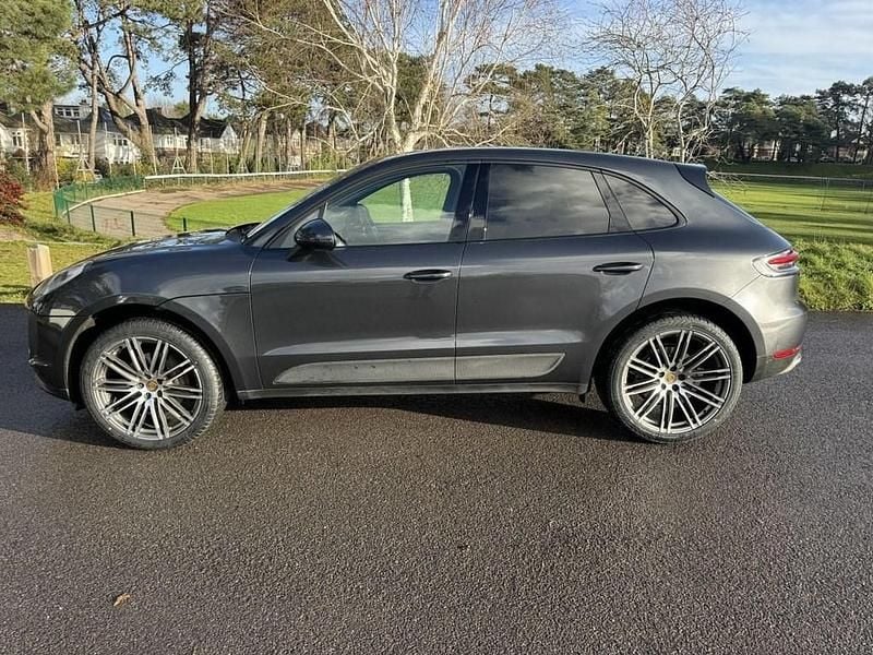 Used Porsche Macan 245 HP (180 kW) 2020 Grey SUV