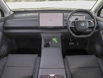 New Leapmotor C10 160 kW (218 HP) 2025 Pearl  metallic black SUV