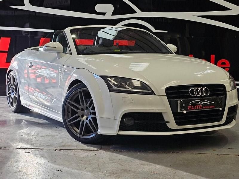 Used Audi TT Roadster Black Edition 211 HP (155 kW) 2011 White Cabriolet