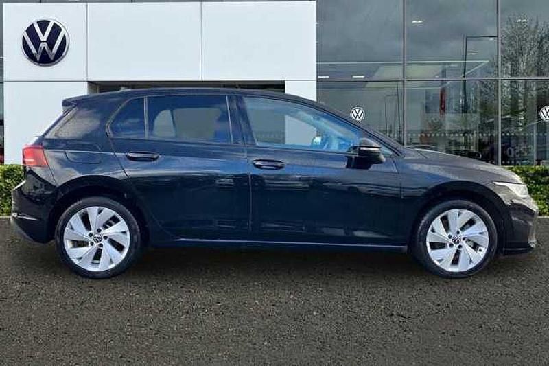 Used VW Golf VIII 115 HP (84 kW) 2024