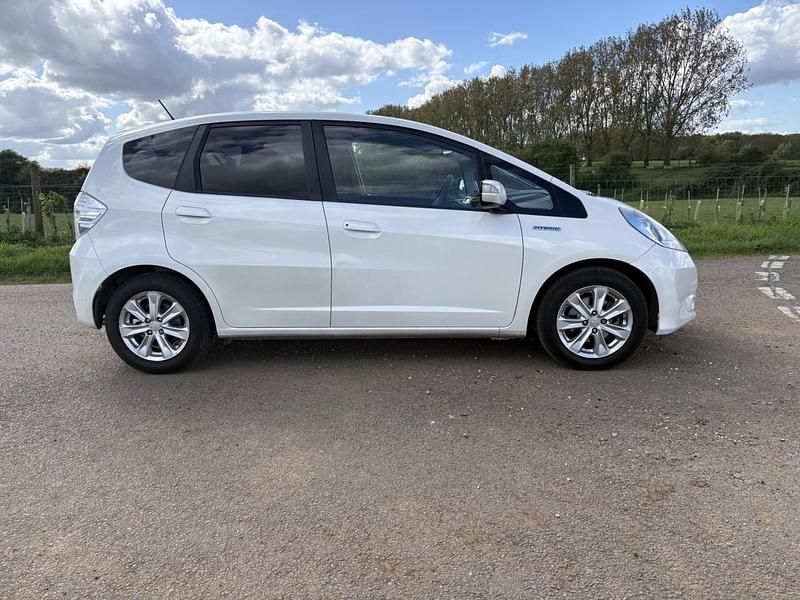 Used Honda Jazz Hybrid 2014 White Hatchback