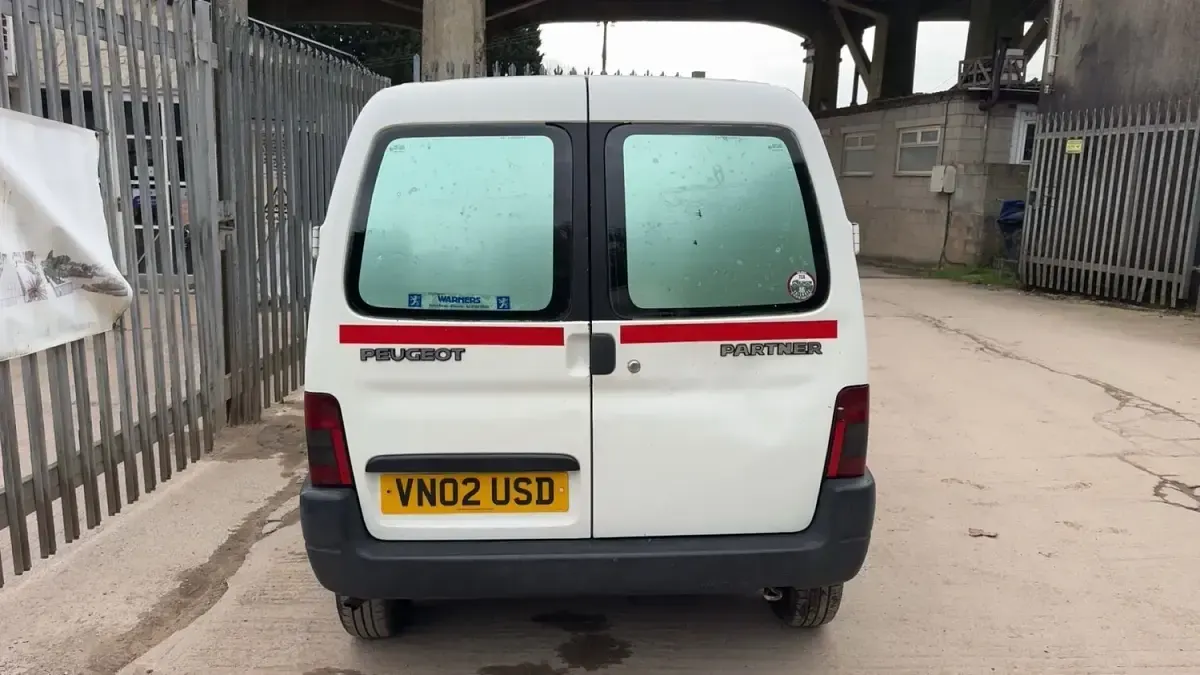 Used Peugeot Partner 2002 White MPV