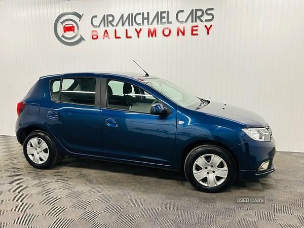 Blue Used 2018 Dacia Sandero Comfort Hatchback | £5,475 (Good price) - Image 1/4