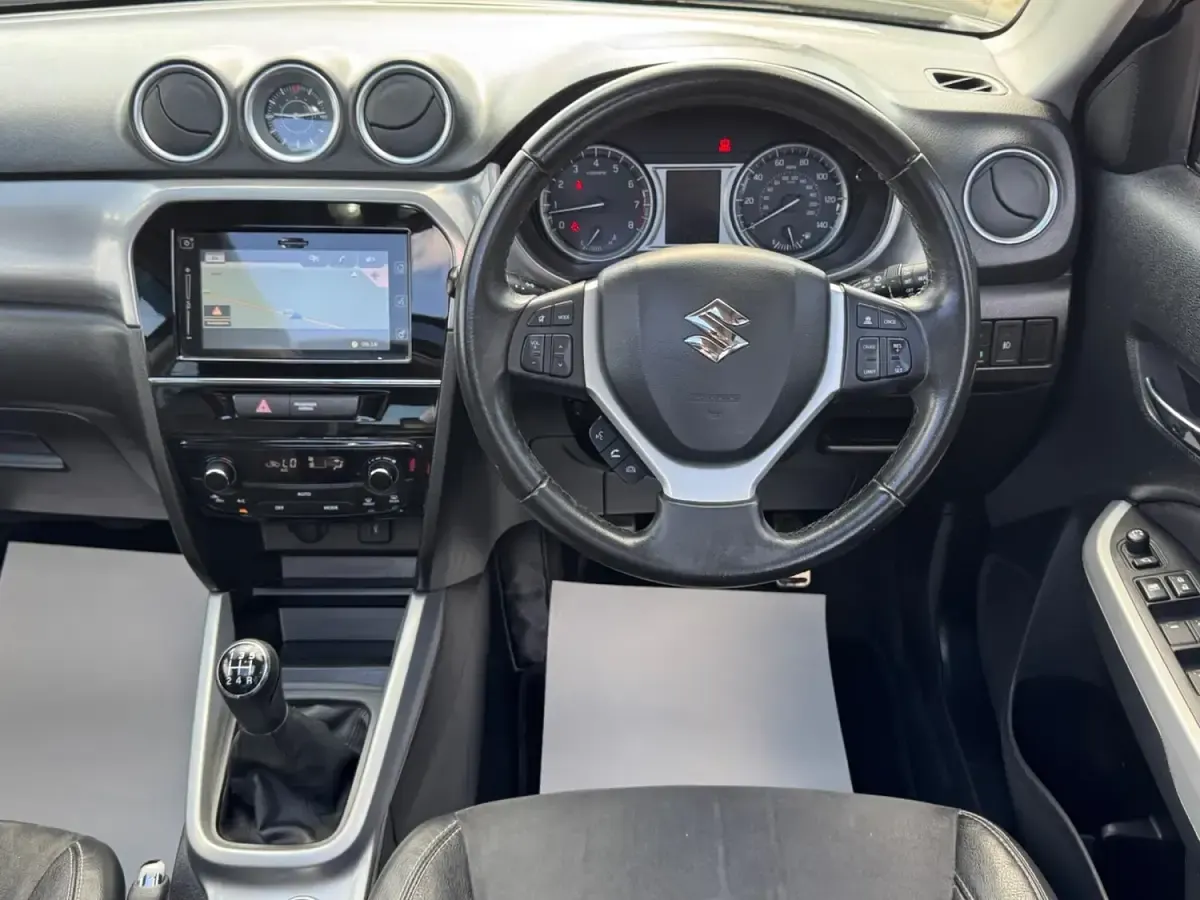 Used Suzuki Vitara SZ5 120 HP (88 kW) 2015 Black SUV