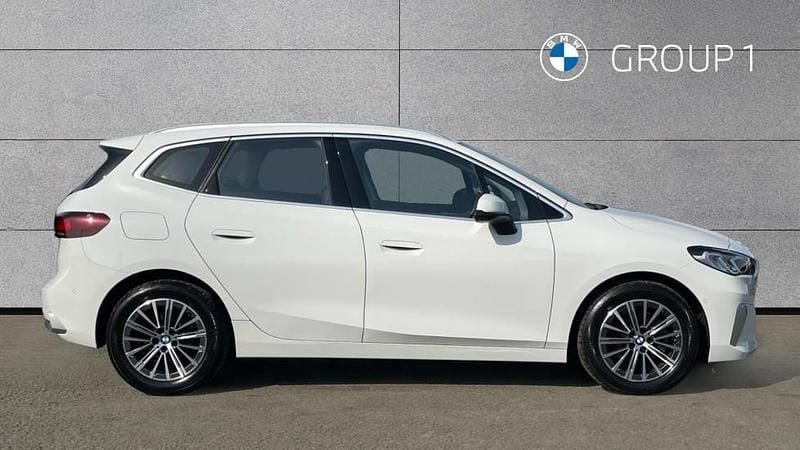 Used BMW 220 Active Tourer Luxury Line 168 HP (123 kW) 2023 White MPV