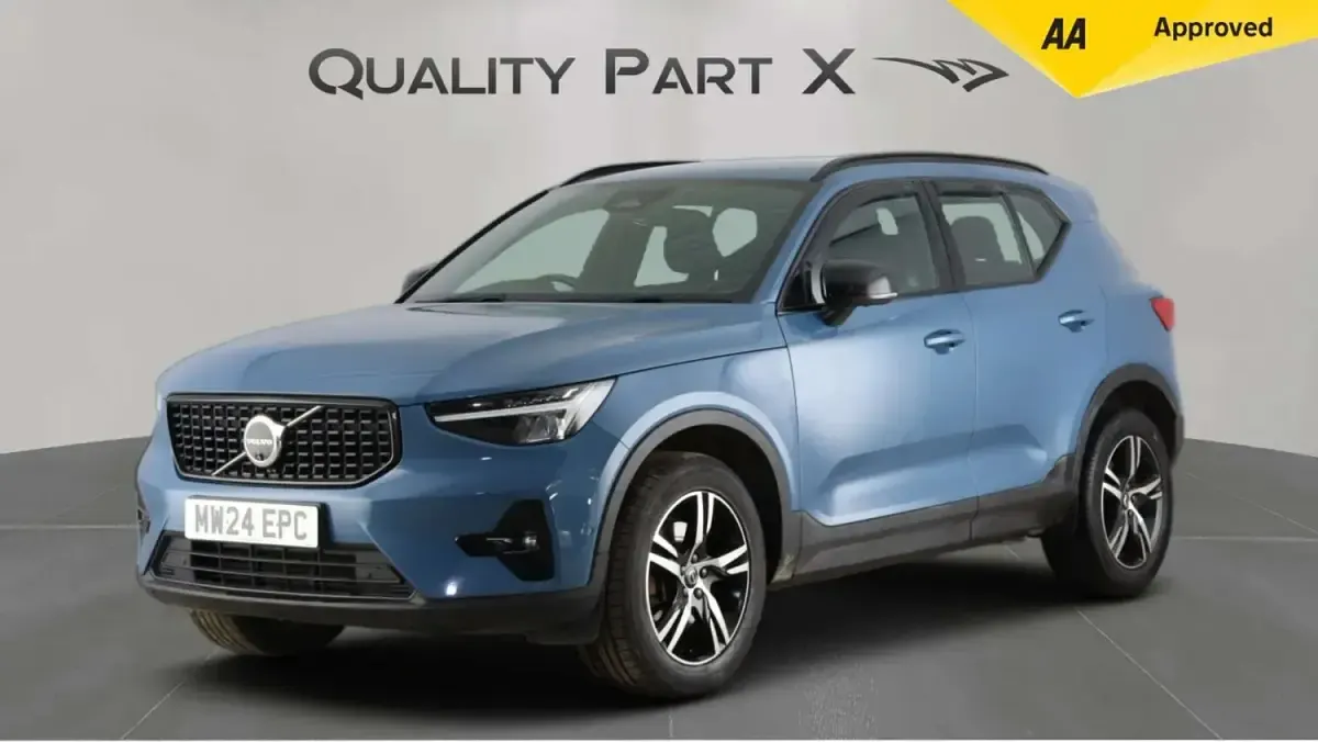 Used Volvo XC40 Plus 163 HP (119 kW) 2024 Blue SUV