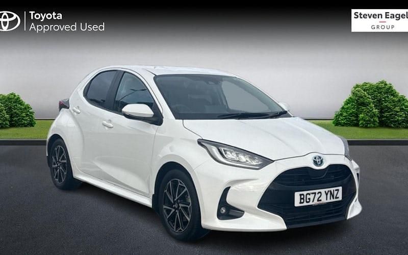 Used Toyota Yaris Hybrid Design 116 HP (85 kW) 2025 Hatchback