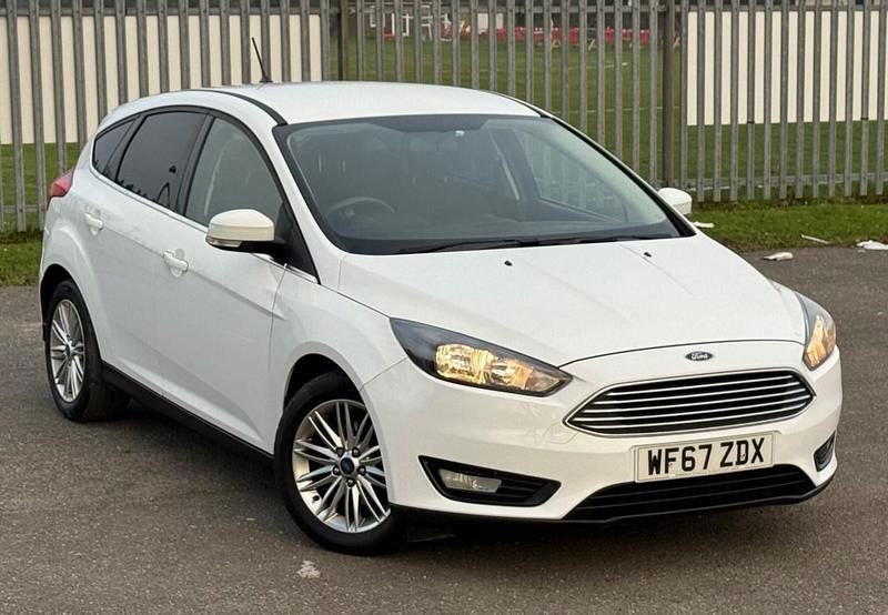 Used Ford Focus Zetec 2017 White Hatchback