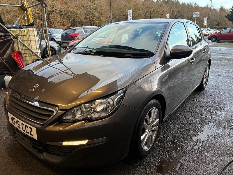 Used Peugeot 308 Active 115 HP (84 kW) 2015 Grey Hatchback