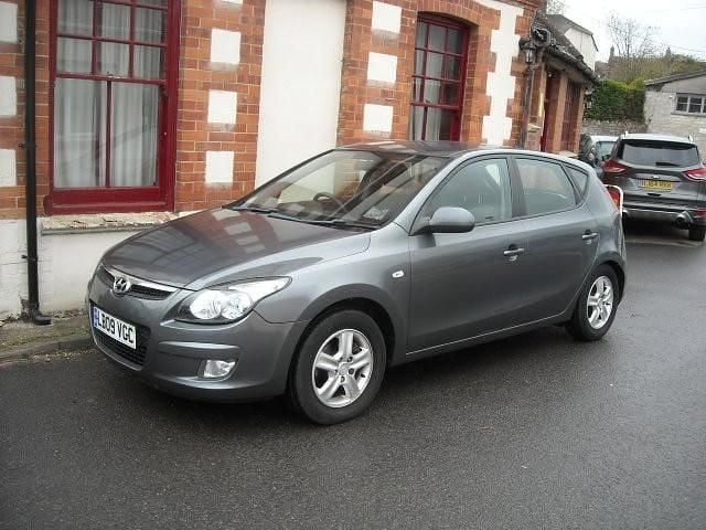 Used Hyundai i30 Comfort 124 HP (91 kW) 2009 Grey Hatchback