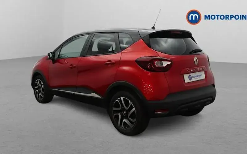 Usado Renault Captur Iconic 150 HP (110 kW) 2019 Vermelho SUV