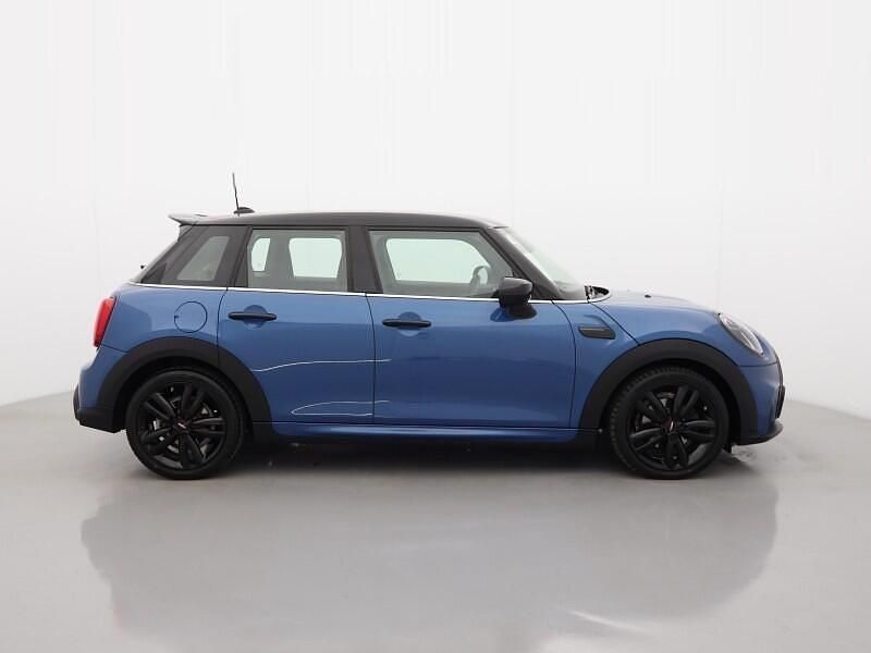 Usado Mini Cooper Premium 134 CV (98 kW) 2023 Azul Utilitario