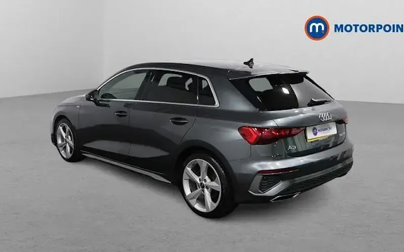 Second-hand Audi A3 Sportback S-Line 110 CP (80 kW) 2024 Hatchback
