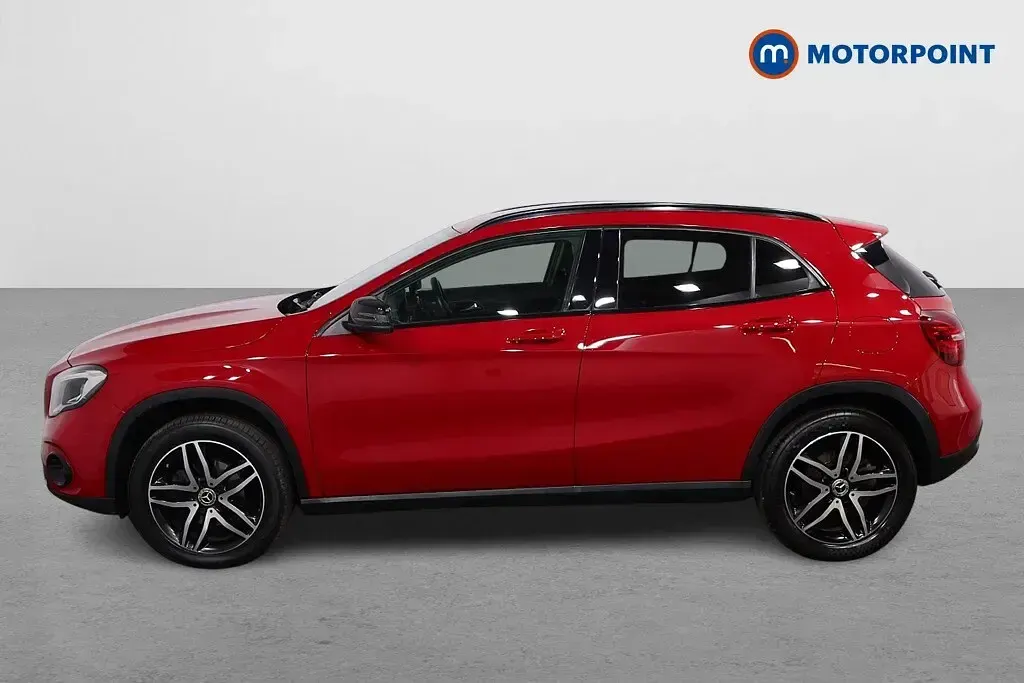 Used Mercedes GLA180 Urban 2018 Red SUV