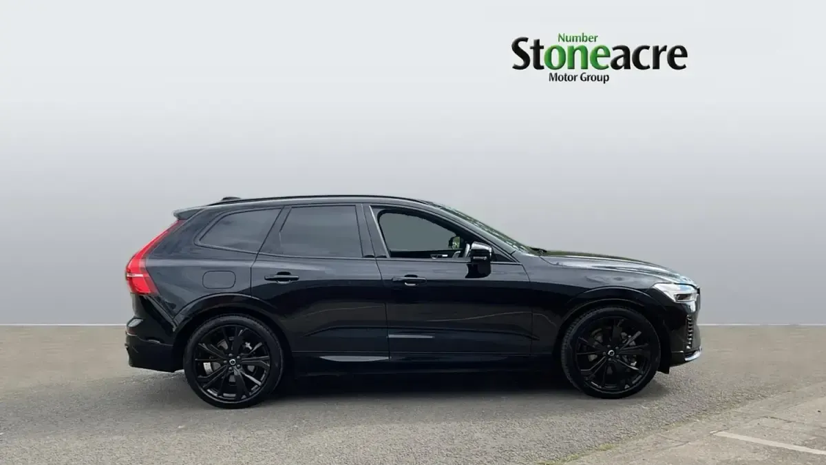 Begagnad Volvo XC60 Ultra 449 HK (330 kW) 2025 Svart SUV