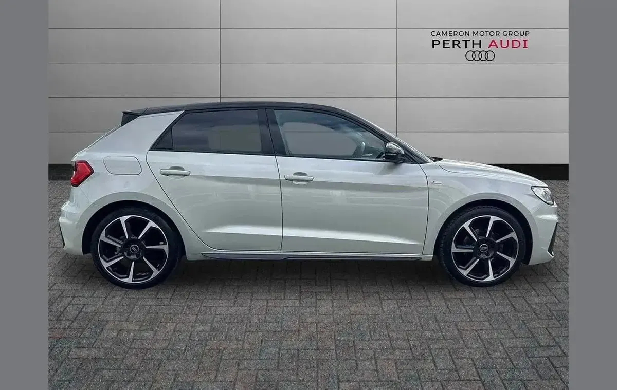 Used Audi A1 Black Edition 147 HP (108 kW) 2023 Silver SUV