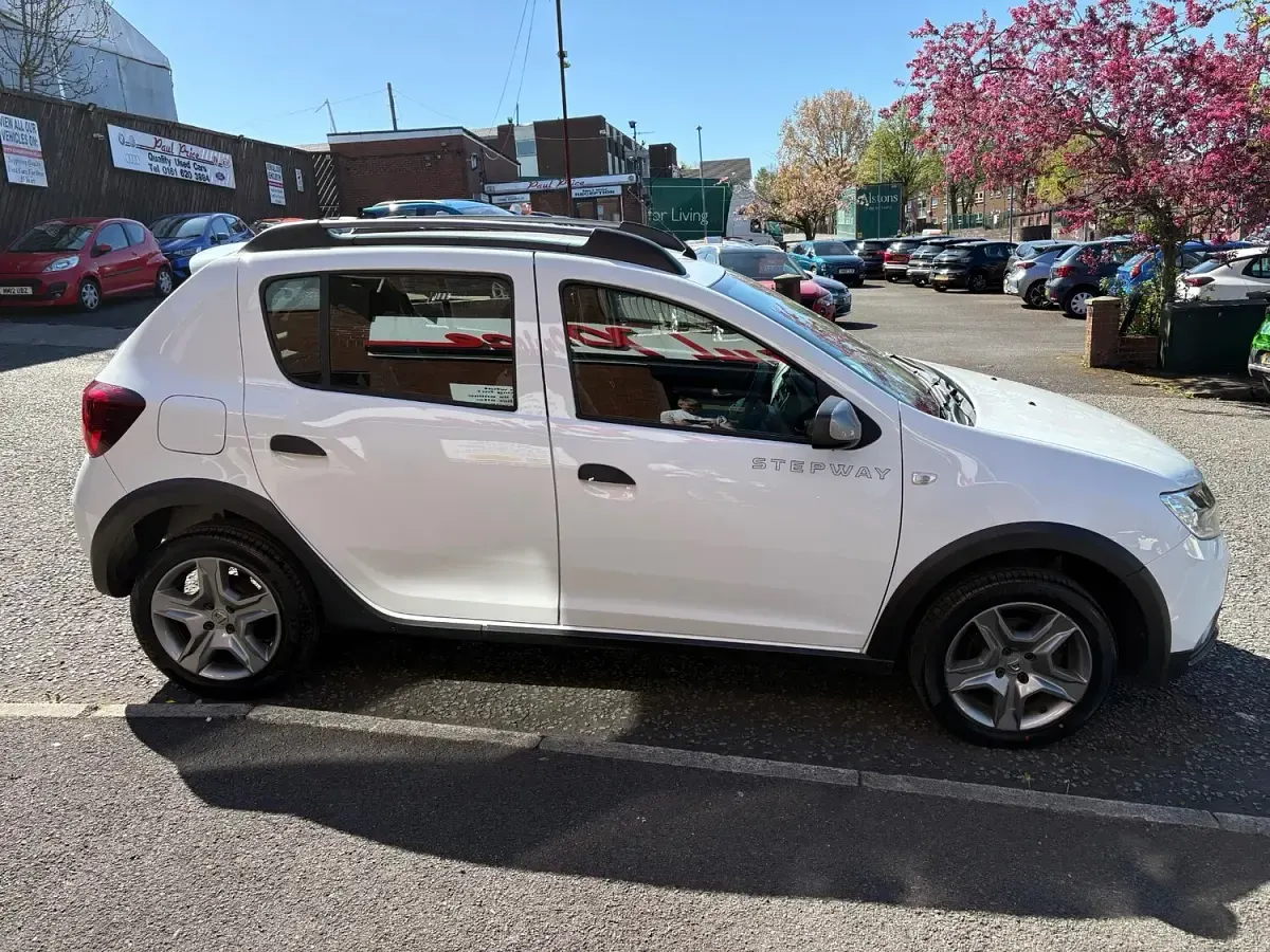Used Dacia Sandero Essentiel 2020 White Hatchback