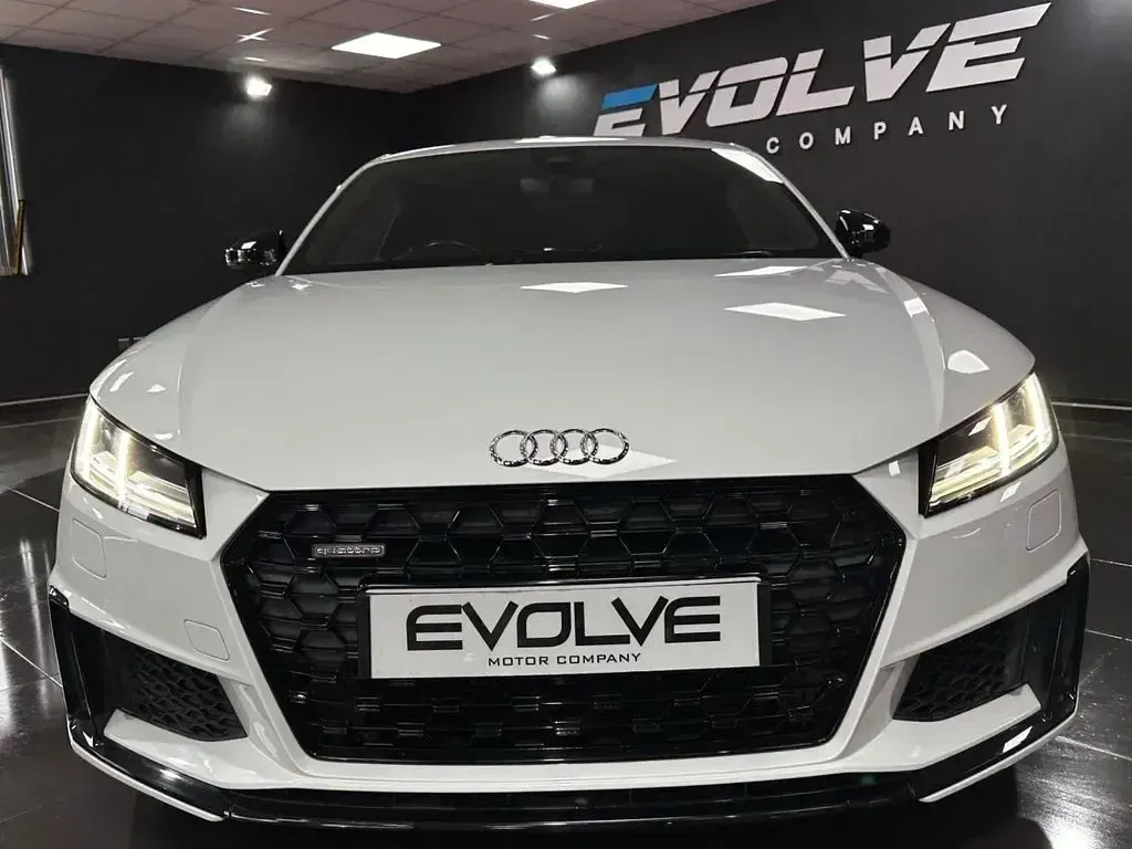 Used Audi TT Black Edition 245 HP (180 kW) 2019 White Coupe