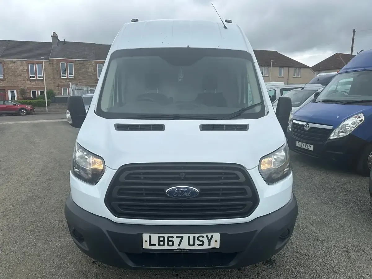 Used Ford Transit 130 HP (95 kW) 2018 White Van