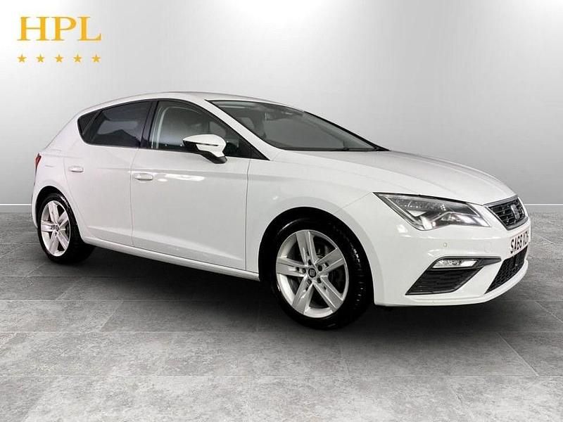 Used Seat Leon FR 190 HP (139 kW) 2018 White Hatchback