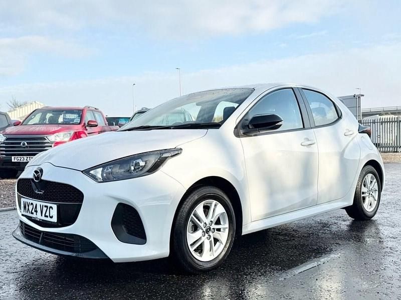Used Mazda 2 Center-Line 116 HP (85 kW) 2024 White Hatchback