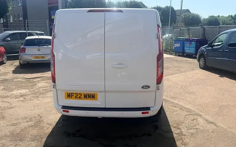 Used Ford Transit Custom Limited 131 HP (96 kW) 2022 White Van