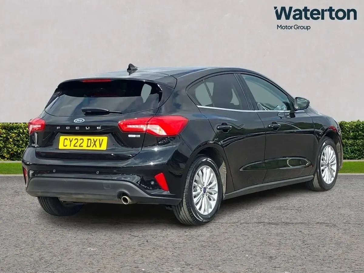 Used Ford Focus Titanium 152 HP (111 kW) 2022 Black Hatchback