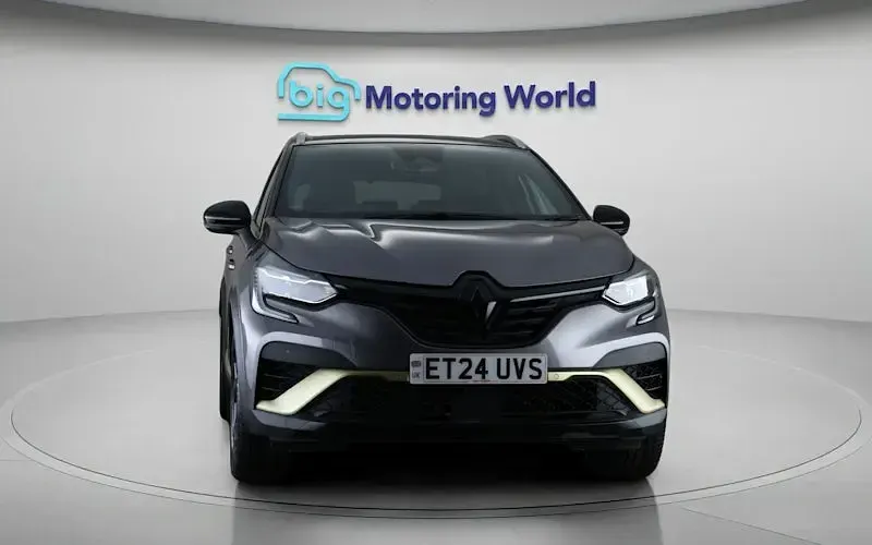 Used Renault Captur Engineered 145 HP (106 kW) 2024 Grey/black SUV