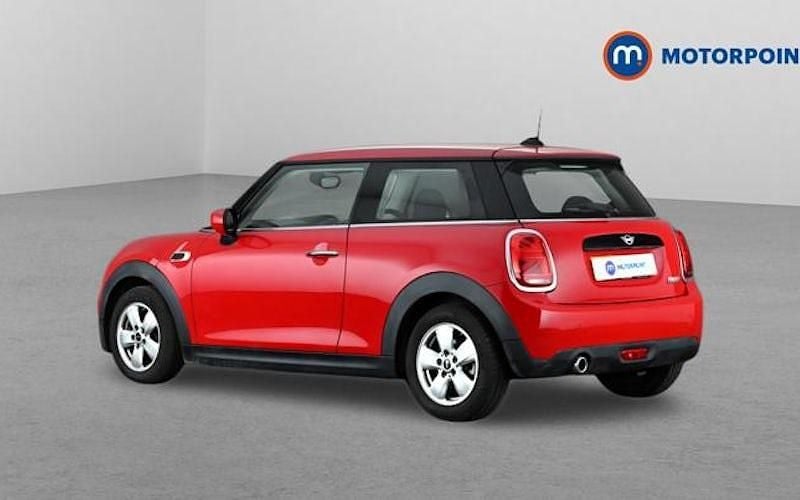 Used Mini Cooper Classic 136 HP (100 kW) 2021 Hatchback