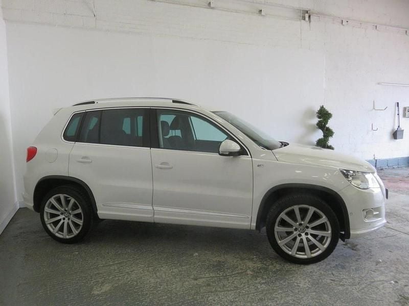 Używany VW Tiguan R-line 170 KM (125 kW) 2010 Biały SUV