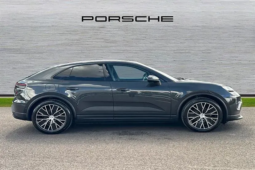 New Porsche Macan 300 kW (408 HP) 2026 Unknown SUV