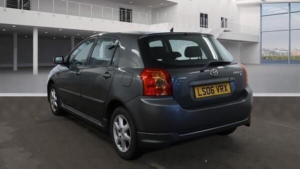 Used Toyota Corolla T3 110 HP (80 kW) 2006 Grey Hatchback