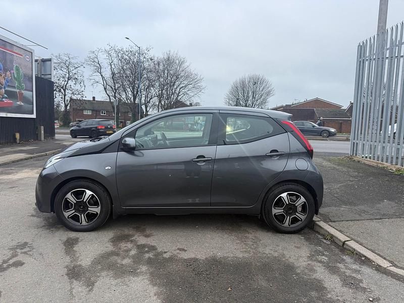 Used Toyota Aygo X-play 72 HP (52 kW) 2021 Grey Hatchback