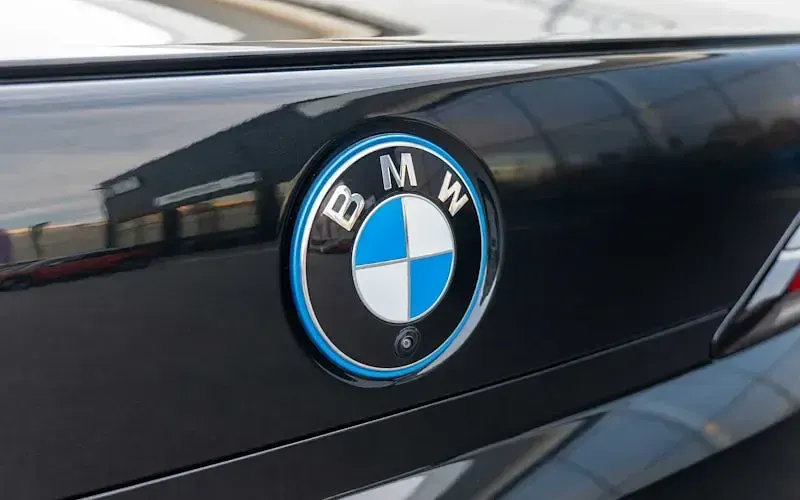 Used BMW 750e M Sport 489 HP (359 kW) 2026 Black Sedan
