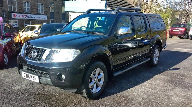 Used Nissan Navara Tekna 2015 Black Pickup