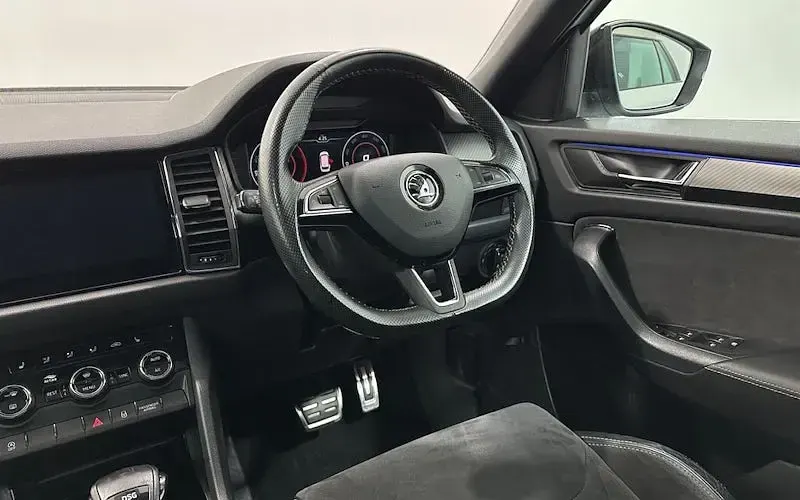 Used Skoda Kodiaq SportLine 190 HP (139 kW) 2019 White SUV