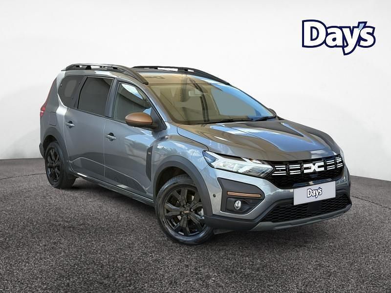 Grey Used 2023 Dacia Jogger Extreme MPV | £20,999 (Fair price) - Image 1/4