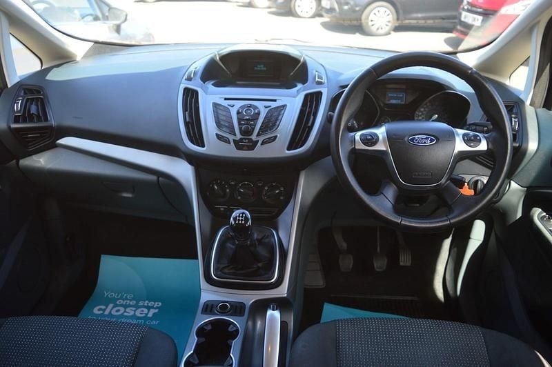 Usado Ford C-MAX Zetec 125 HP (91 kW) 2015 Castanho Monovolume