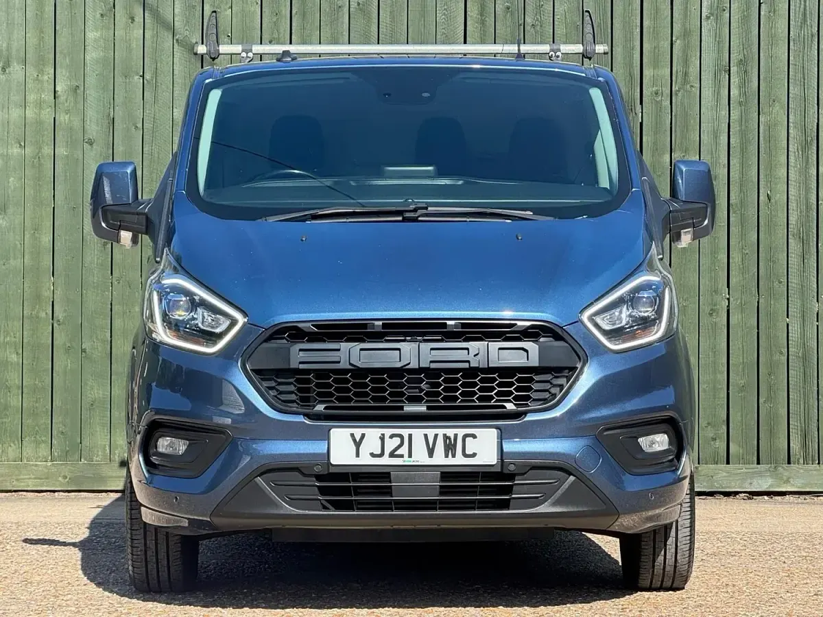 Used Ford Transit Custom Limited 170 HP (125 kW) 2021 Blue Van